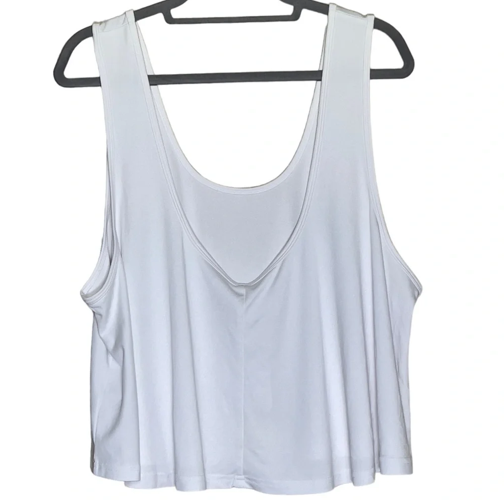 NWT Fabletics Carter Size 2X White Swing Tank II - Picture 4 of 4
